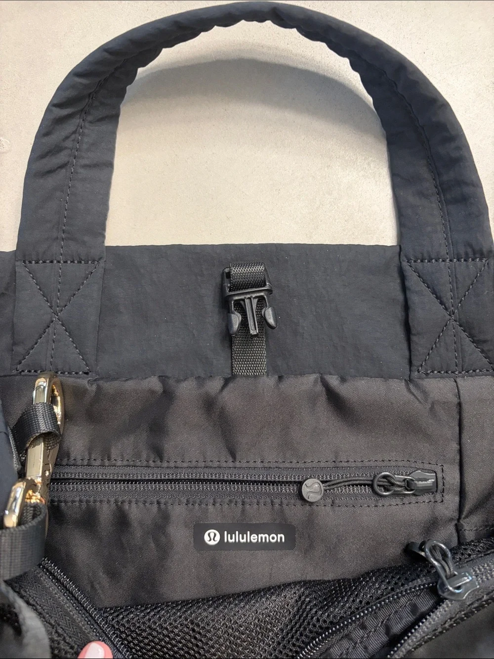 Lululemon ‘On My Level 20L’ Black/Gold Tote